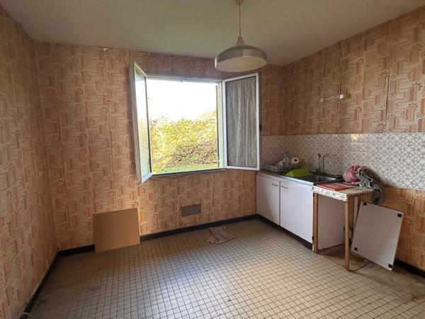 Maison à vendre 5 pièces CHAMPIGNELLES (89)