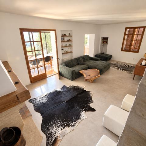 Maison avec piscine et vue panoramique sur la mer