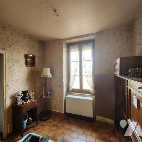 Ancien café de la gare – maison de charme, grenier aménageable, vue campagne