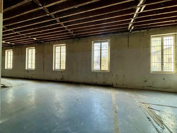 Bureaux à diviser Croix-rousse 200 m²