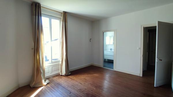 MAISON DE CARACTERE 5 CHB. CENTRE VILLE COGNAC