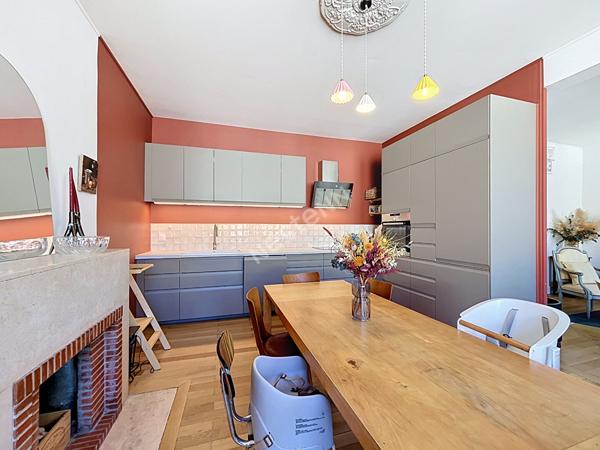 HYPER CENTRE DE TOURS - Magnifique appartement T5 - 4 chambres