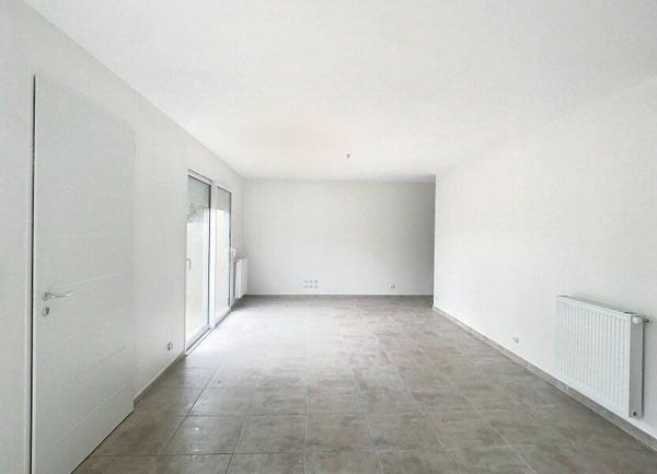 Maison à louer    4 pièces •  Guilherand-Granges