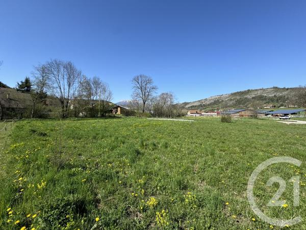Terrain à vendre  833 m2 GAP - 05