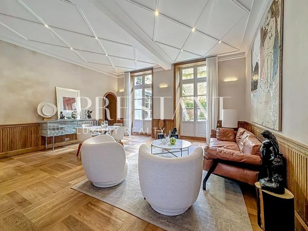Appartement d’exception – Jardin Privatif – en bordure du Triangle d’Or, BORDEAUX