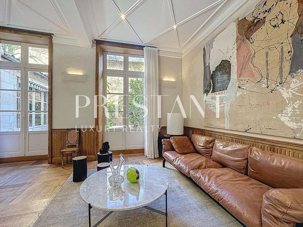 Appartement d’exception – Jardin Privatif – en bordure du Triangle d’Or, BORDEAUX