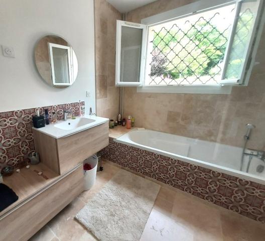 Location / Maison en pierre à Bon-Encontre (47240)