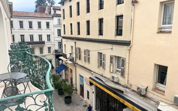 Appartement à vendre    2 pièces • 43,11 m2 Cannes