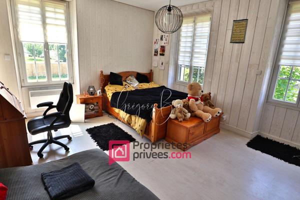 Maison de maître 7 pièce(s) 241 m2