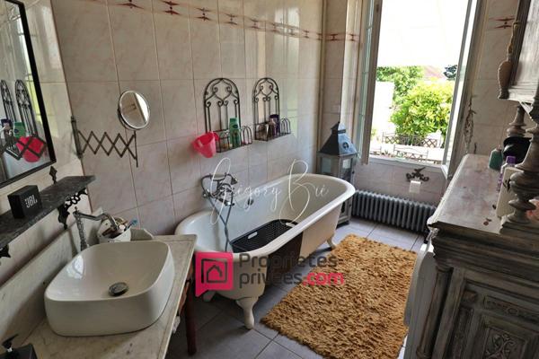 Maison de maître 7 pièce(s) 241 m2