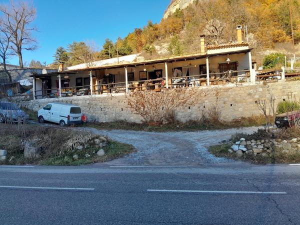 A saisir maison de 112 m² composée de six studios