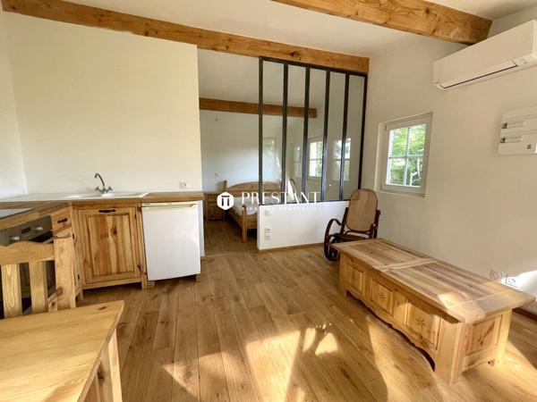Belle propriété périgourdine 18ème en position dominante sur environ 7 hectares. Secteur Le Bugue., LE BUGUE