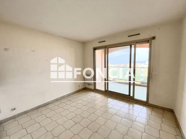 Location Studio 26.71 m² - 38 AVENUE DE NICE Antibes 06600