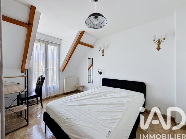 Location maison 8 pièces 210 m² Bussy-Saint-Georges