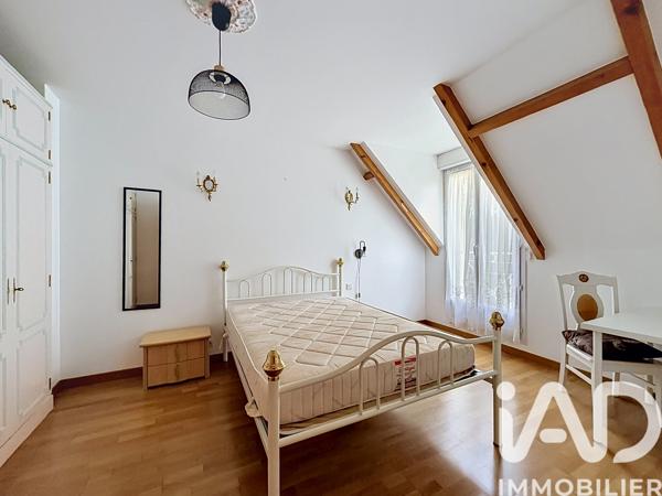 Location maison 8 pièces 210 m² Bussy-Saint-Georges