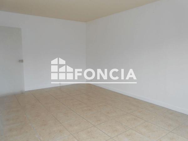 Location Studio 27.84 m² - 5 RUE EMILE MONTEGUT Limoges 87000