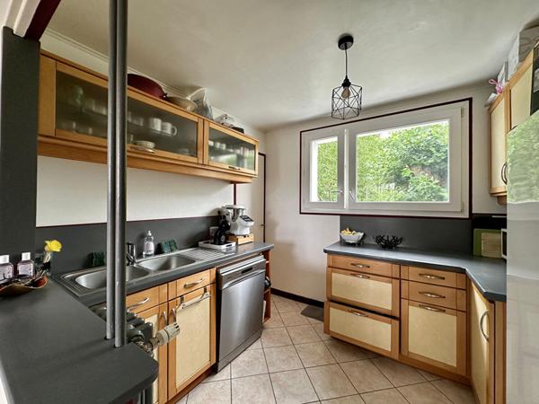 EN EXCLUSIVITE Appartement Chartres 3 pièces 65 m2 - Balcon et stationnement