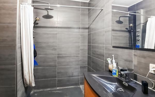 Appartement à vendre    1 pièce • 31,20 m2 Nice