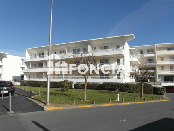 Location Appartement meublé 3 pièces 39.53 m² - 14 RUE DE LA SOLE La Rochelle 17000