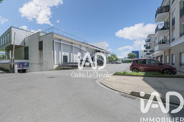 Parking à vendre 1 600 m² Montévrain
