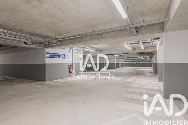 Parking à vendre 1 600 m² Montévrain