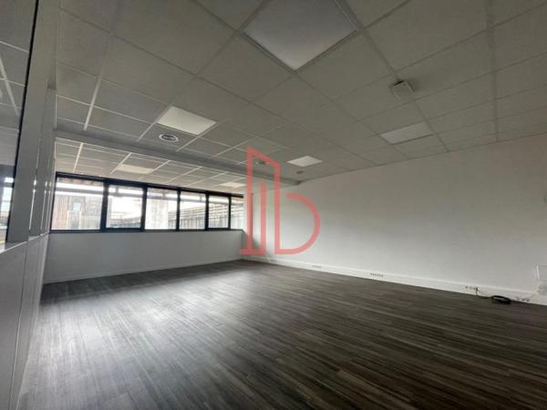 Bureau de 1343 m² à louer à Bordeaux Ouest-Merignac