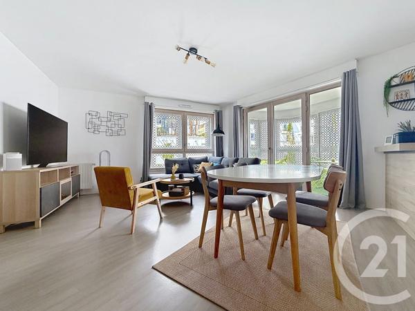 Appartement à vendre  4 pièces - 80,22 m 2   NANTERRE  - 92