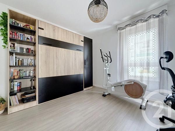 Appartement à vendre  4 pièces - 80,22 m 2   NANTERRE  - 92