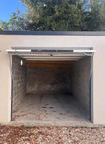 GARAGE - 15m2 - 2m hauteur - Rue Auguste Chevalier