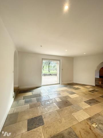 GRANDE PROPRIÉTÉ DE CARACTÈRE