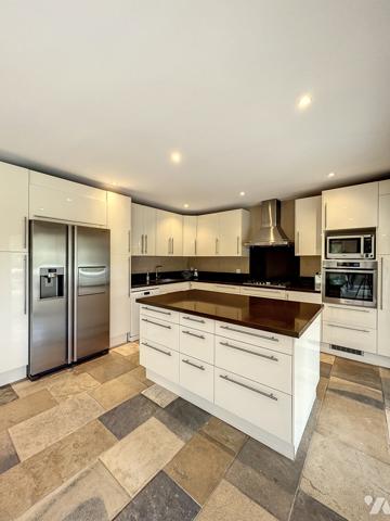 GRANDE PROPRIÉTÉ DE CARACTÈRE