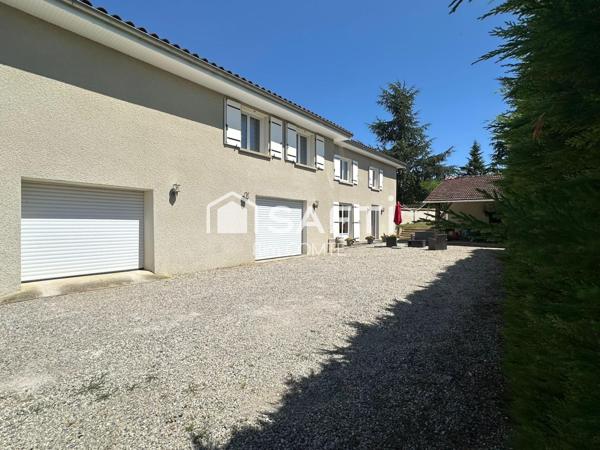 À vendre : Superbe corps de ferme rénové – Charme, volumes et confort au cœur de la nature!!