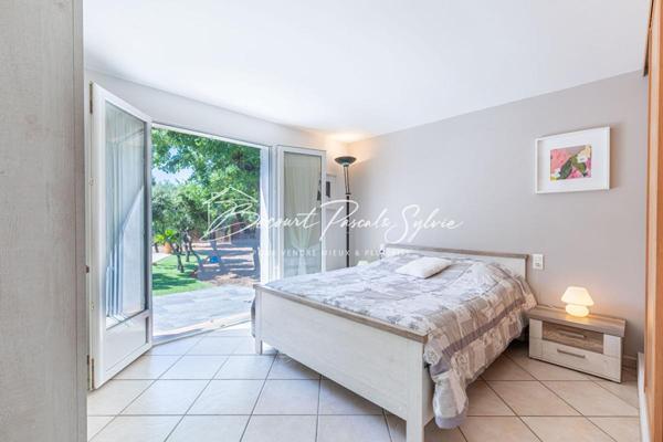 BELLE Maison St Didier 178 m2 sur 3250 m2 avec piscine HYPER CALME