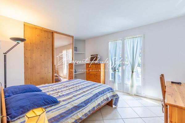 BELLE Maison St Didier 178 m2 sur 3250 m2 avec piscine HYPER CALME