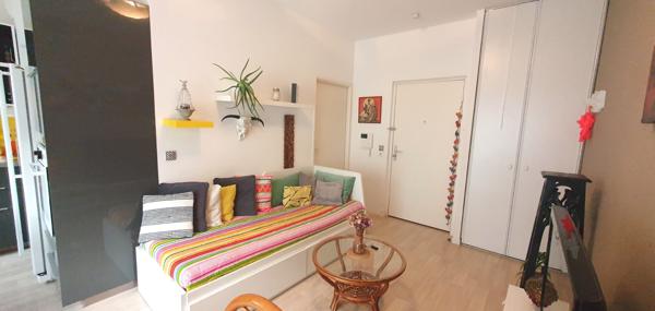 APPARTEMENT TERRASSE / JARDIN