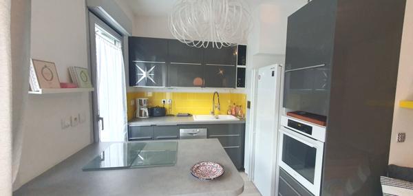 APPARTEMENT TERRASSE / JARDIN