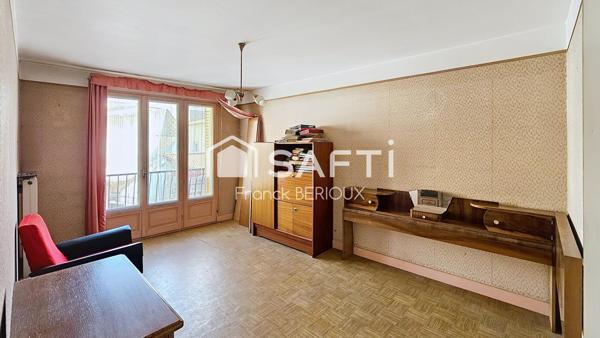 Maison T5 au centre des MARTRES DE VEYRE