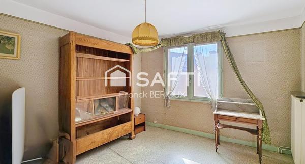 Maison T5 au centre des MARTRES DE VEYRE