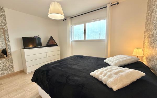 Maison à vendre    5 pièces • 149,80 m2 Perrigny-lès-Dijon