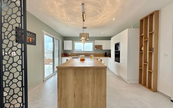 Maison à vendre    5 pièces • 149,80 m2 Perrigny-lès-Dijon