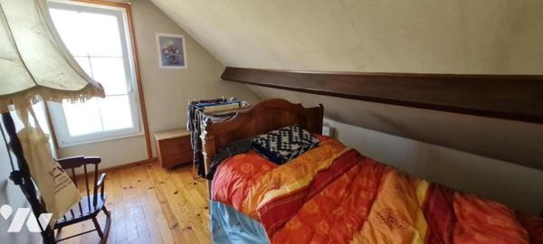 THOUROTTE, maison indépendante avec dépendances proche centre ville et gare