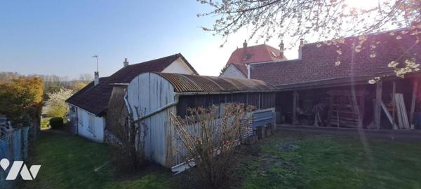 THOUROTTE, maison indépendante avec dépendances proche centre ville et gare