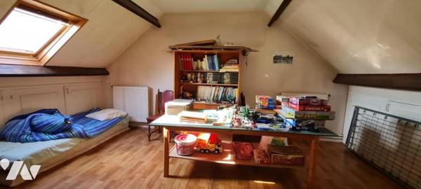 THOUROTTE, maison indépendante avec dépendances proche centre ville et gare