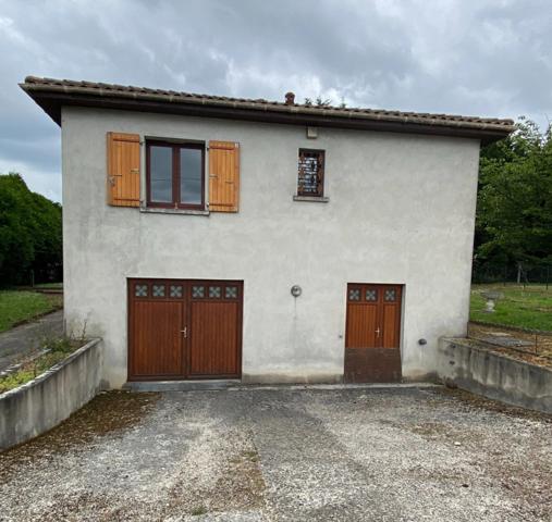 Soyaux . Maison 120 m² sur sous-sol