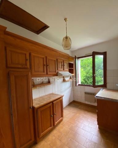 Soyaux . Maison 120 m² sur sous-sol