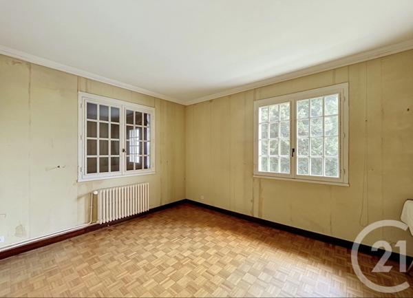 Maison à vendre  6 pièces - 146,63 m 2   DREUX  - 28
