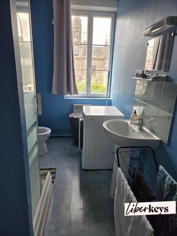 Immeuble de rapport comprenant 5 meublés loués