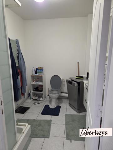 Immeuble de rapport comprenant 5 meublés loués