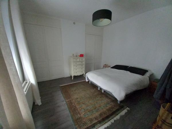 Immeuble
                                                                                                                                                
                                                                                                                                                
                                                                                                                                                
                                                    
                                                                                                                                                                                                                                                                                                                        180  m²                                                                                                                                                                                                         2 etage(s)