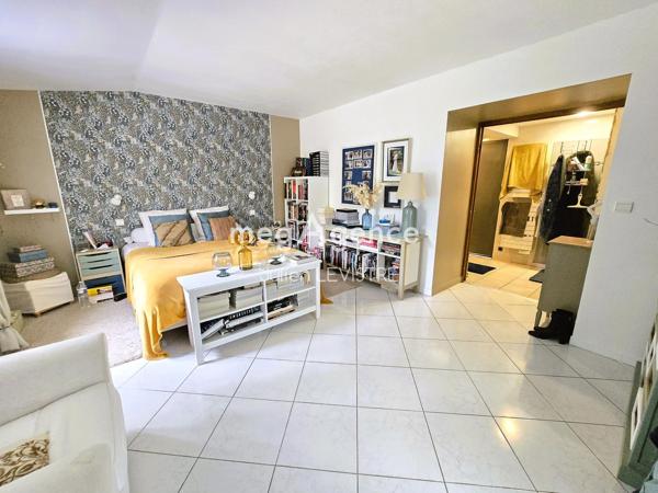 Maison à Sours, 28630 - 6 pièces 147m²